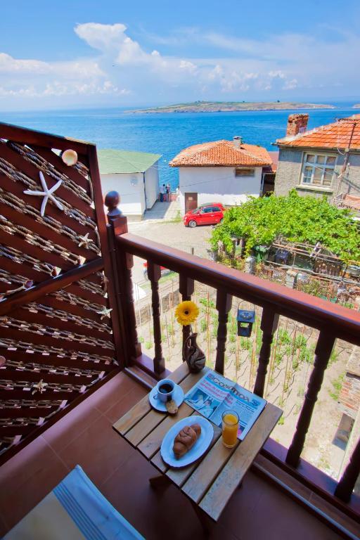 Hotel Albatros Old Town Sozopol Rum bild