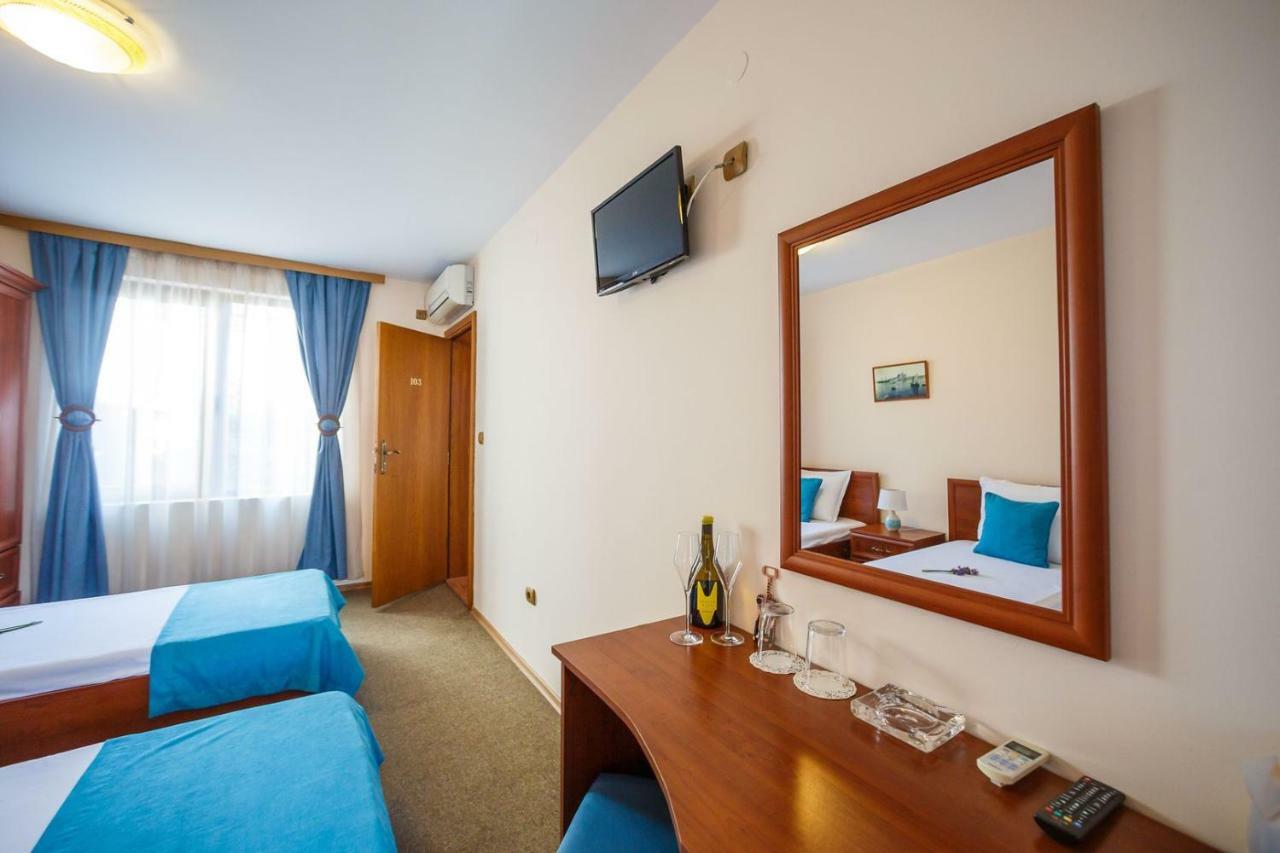 Hotel Albatros Old Town Sozopol Exteriör bild